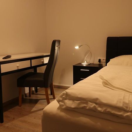 Schiller Pension Bielefeld Zewnętrze zdjęcie